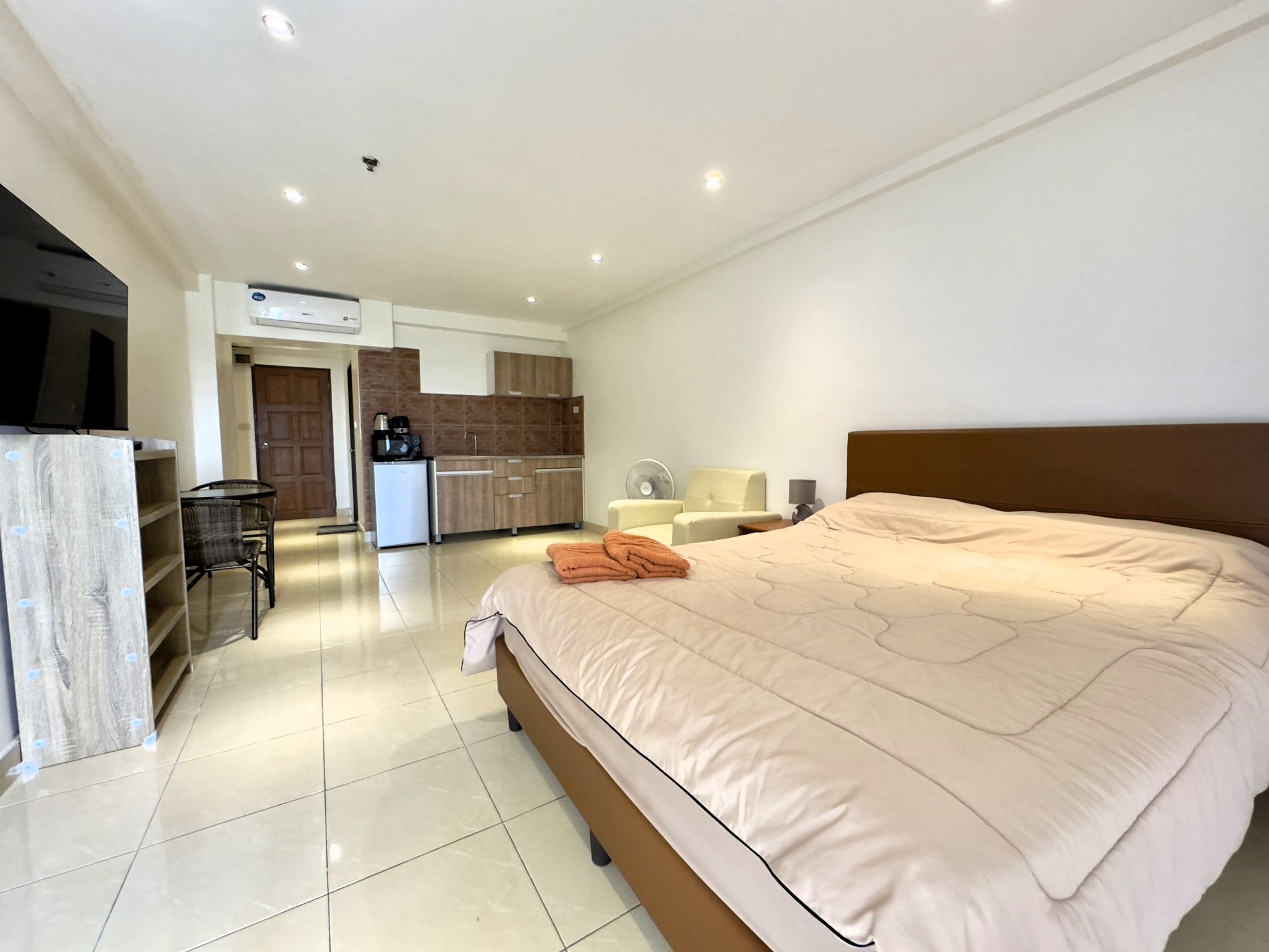 Jomtien Beach Condominium/S2/F4 STUDIO · 1 BATH · 34 SQM · 1 BALCONY