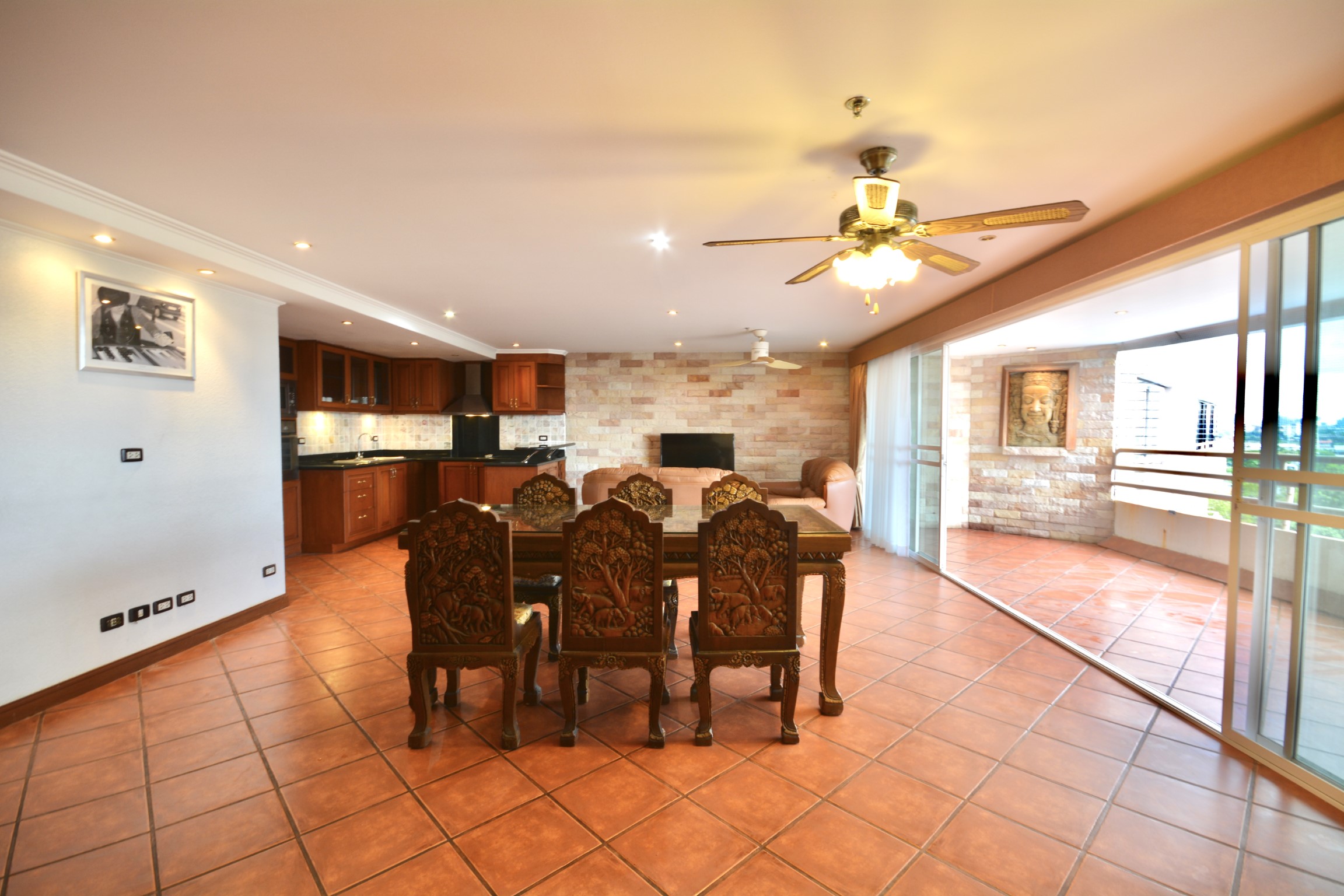 Angket/F7 1 BED · 2 BATH · 108 SQ M · 1 BALCONY · POOL VIEW 16