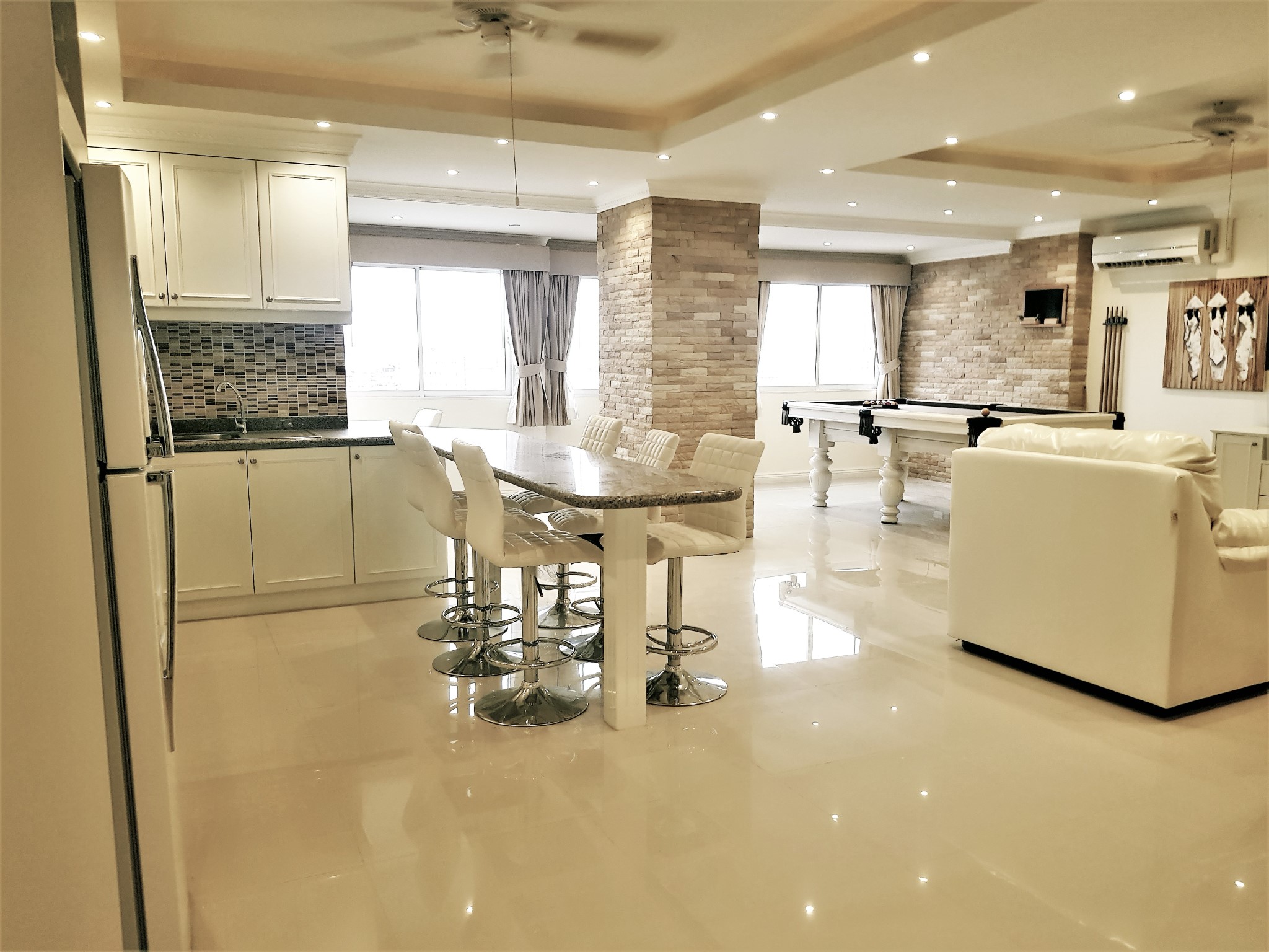 Rungfa/F10 2 BED · 3 BATH · 146 SQ M · LUXURY PENTHOUSE