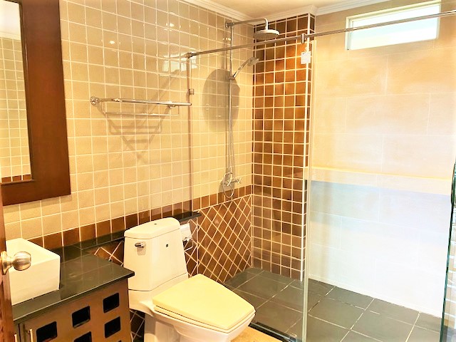 The Residence/F5 1 BED · 2 BATH · 81 SQ M · 1 BALCONY 23