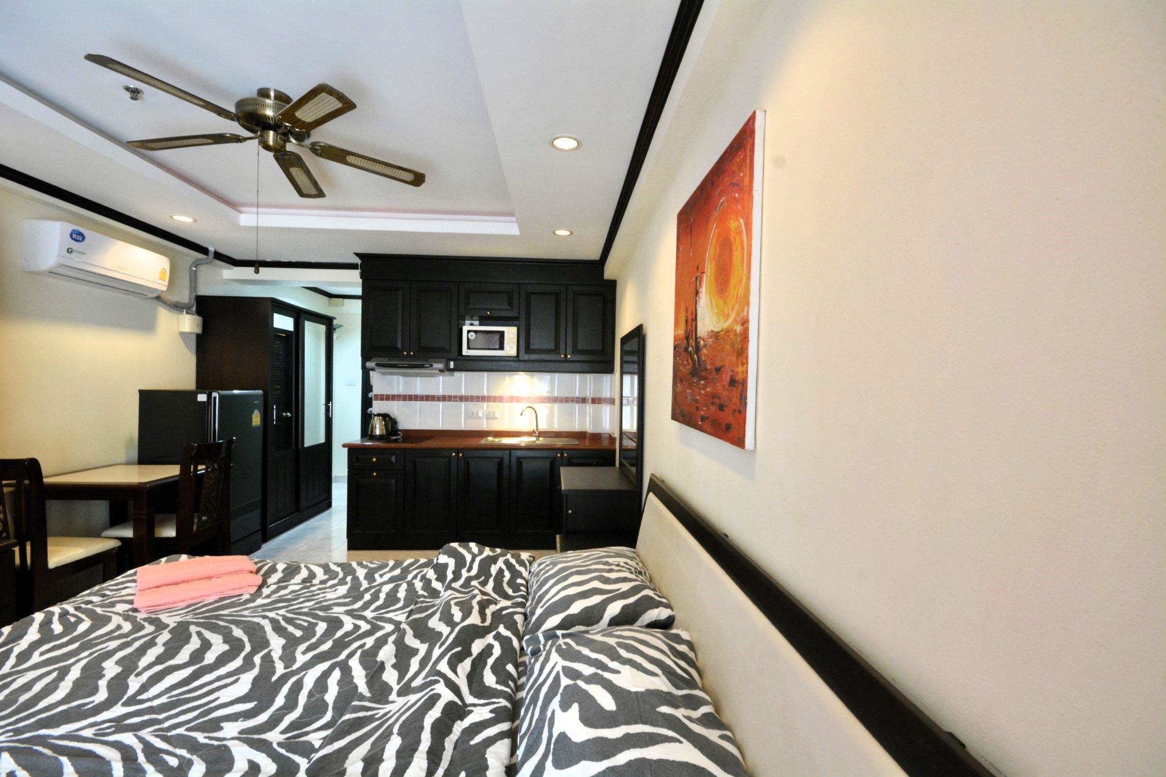 Jomtien Beach Condominium/A2/F12 STUDIO · 1 BATH · 30 SQ M · 1 BALCONY · SEA VIEW 9
