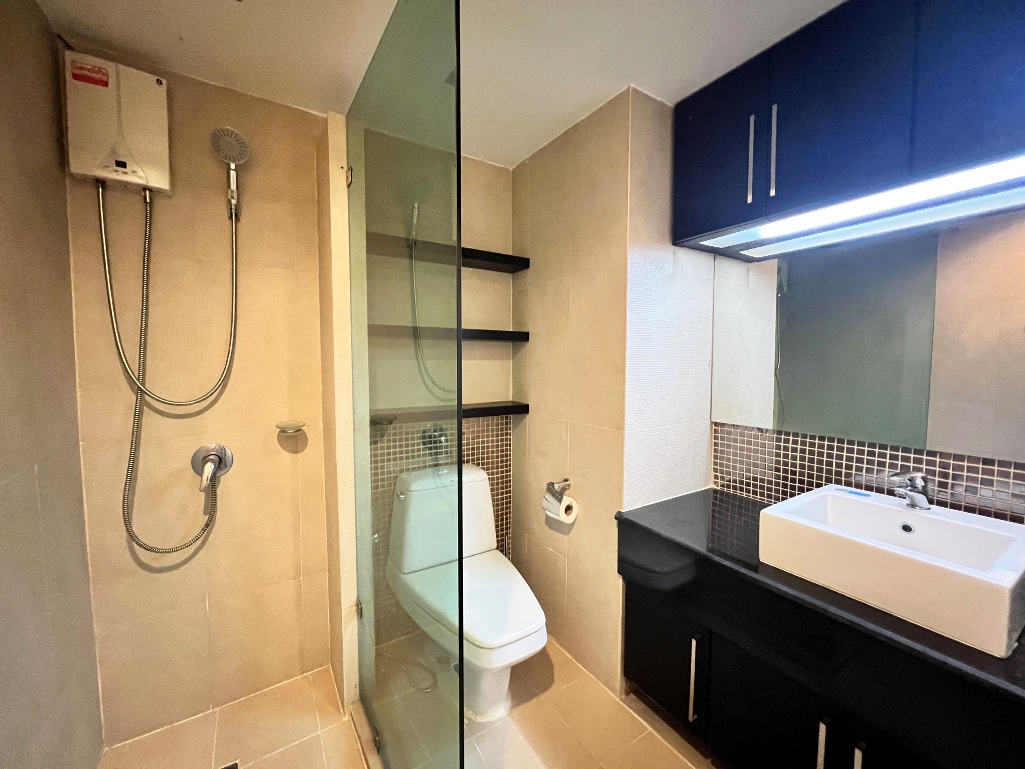 Jomtien Beach Condominium/S1/F6 1 BED · 2 BATH · 68 SQ M · 2 BALCONIES · SEA VIEW · JACUZZI BATH 7