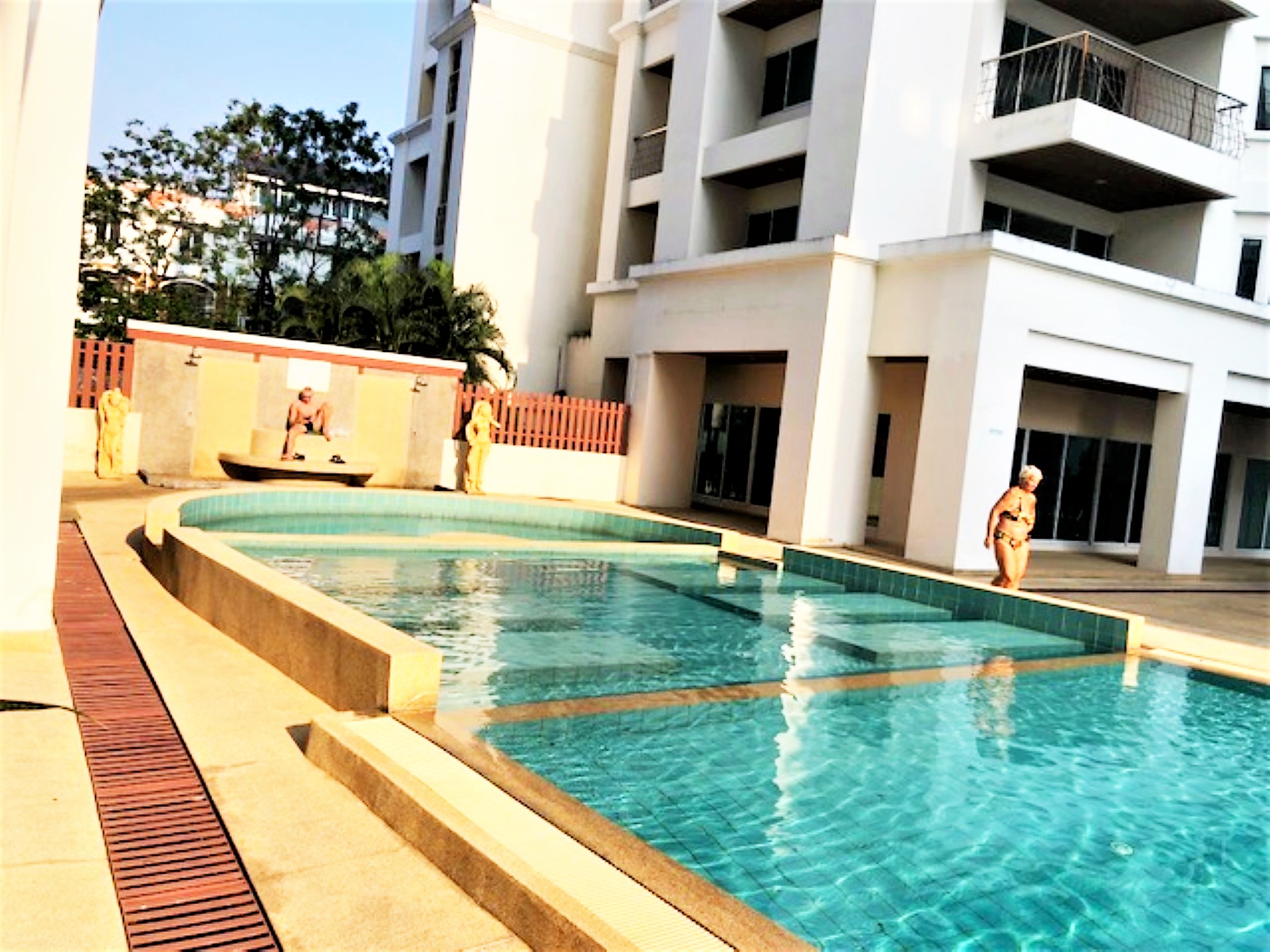 TW Platinum Suites/F3 STUDIO · 1 BATH · 50 SQ M · 1 BALCONY · POOL VIEW 35