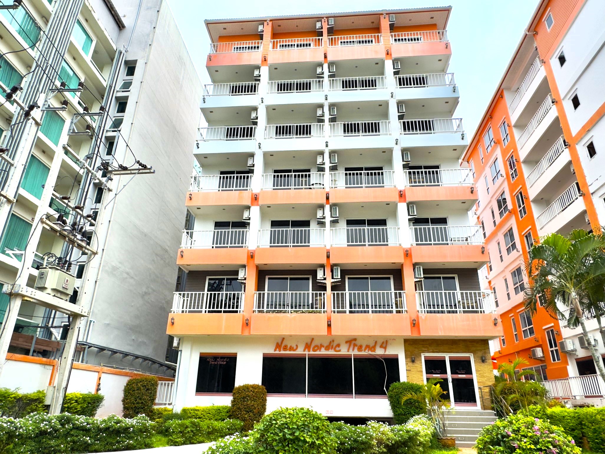 New Nordic Trend 4/F4 1 BED · 1 BATH · 34 SQ M · BALCONY · POOL VIEWS 25