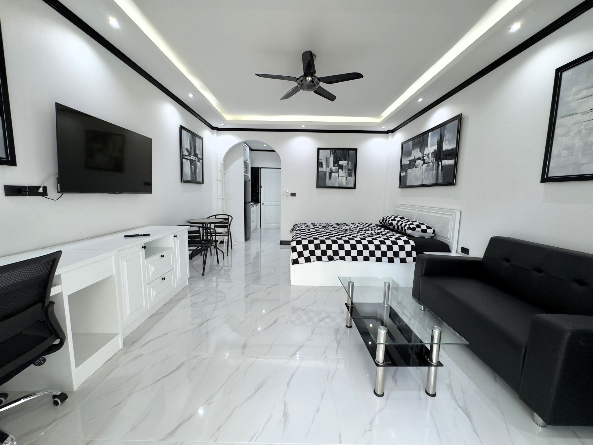 Newly Renovated Studio 40sqm in Baan Suan Lalana Jomtien 800 Meters to Beach