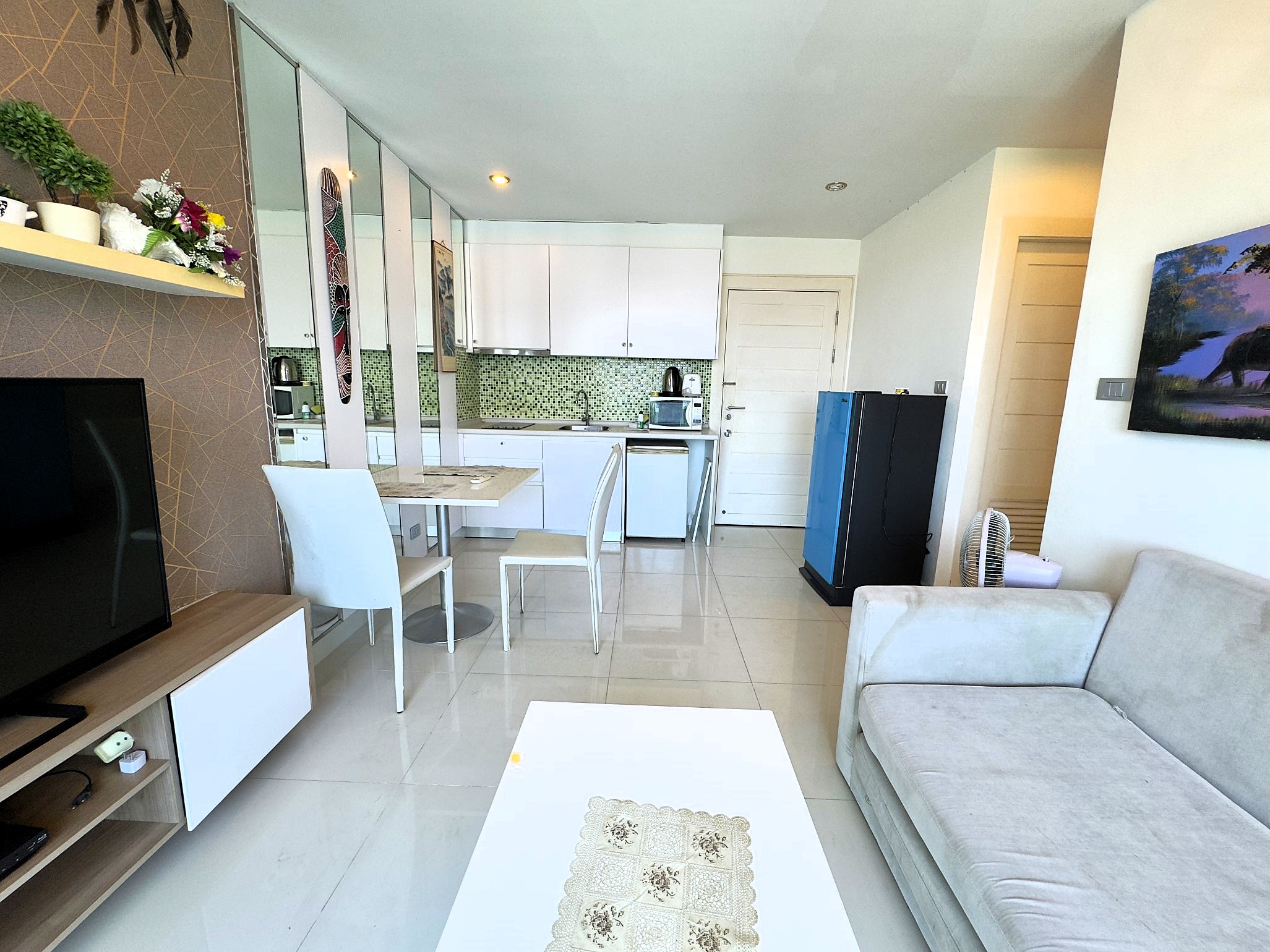 One Bedroom 35sqm Condo in Amazon Residence Jomtien 600 Meters from Beach 2