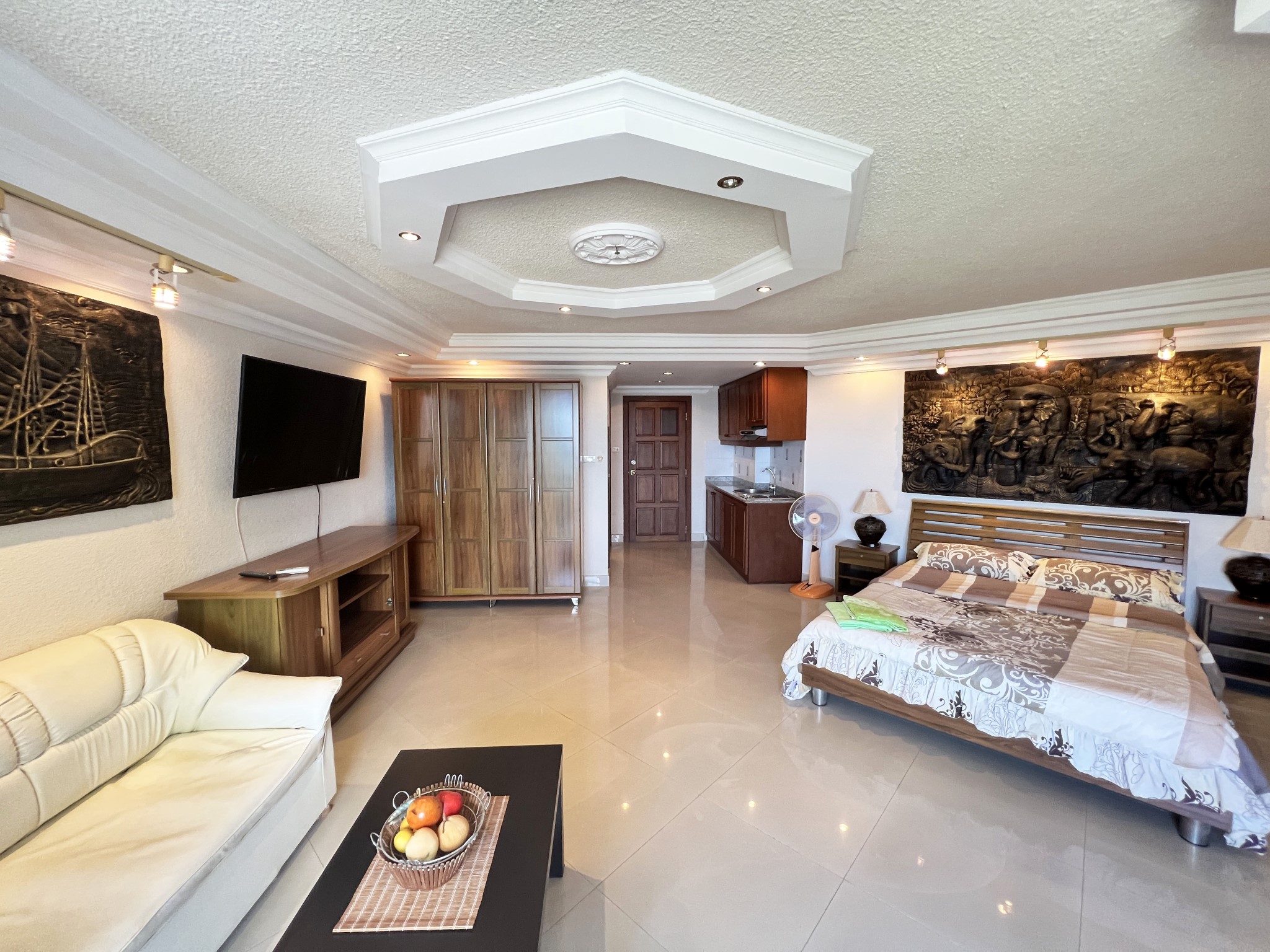 Angket/F12 LARGE STUDIO · 1 BATH · 53 SQ M · 1 BALCONY · SEA VIEW
