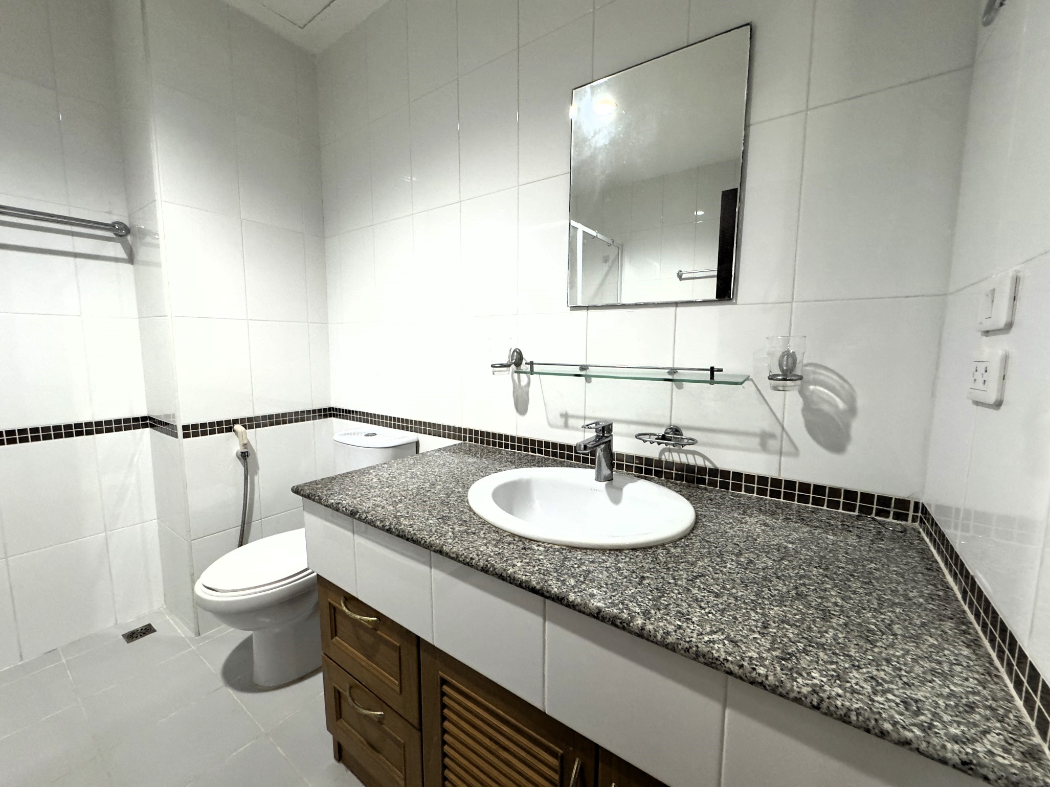 TW Platinum Suites/F3 1 BED · 1 BATH · 52 SQ M · 1 BALCONY · POOL VIEW 8