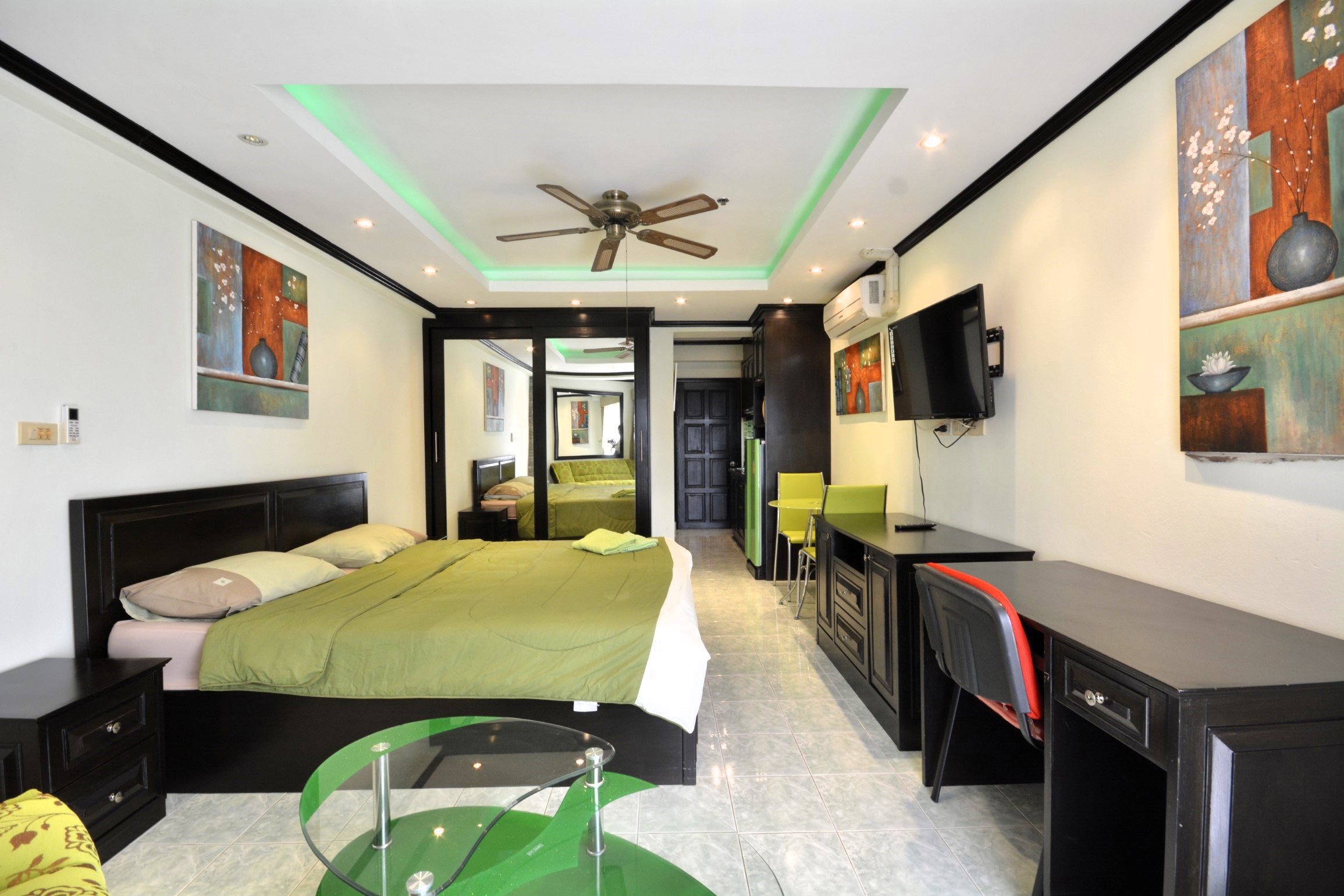 Jomtien Beach Condominium/A3/F13 STUDIO · 1 BATH · 30 SQ M · 1 BALCONY · SEA VIEW