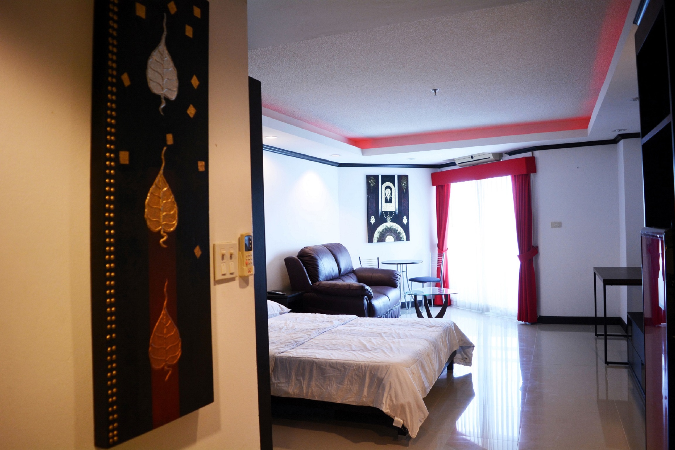 Angket/F14 STUDIO · 1 BATH · 37 SQ M · 1 BALCONY 7