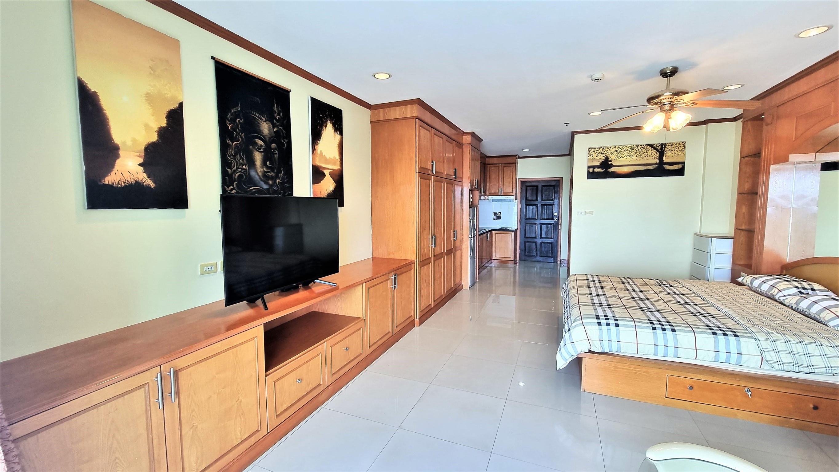 View Talay 6/F24 LARGE STUDIO · 1 BATH · 48 SQ M · 1 LARGE BALCONY · FANTASTIC SEA VIEW 18