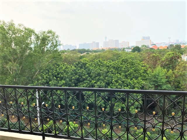 The Residence/F5 1 BED · 2 BATH · 81 SQ M · 1 BALCONY 32
