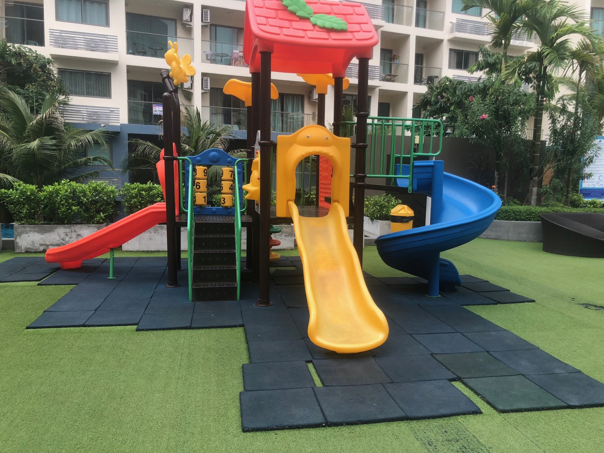 Laguna Beach Resort 2/F2 STUDIO · 1 BATH · 24 SQ M · 1 BALCONY 14