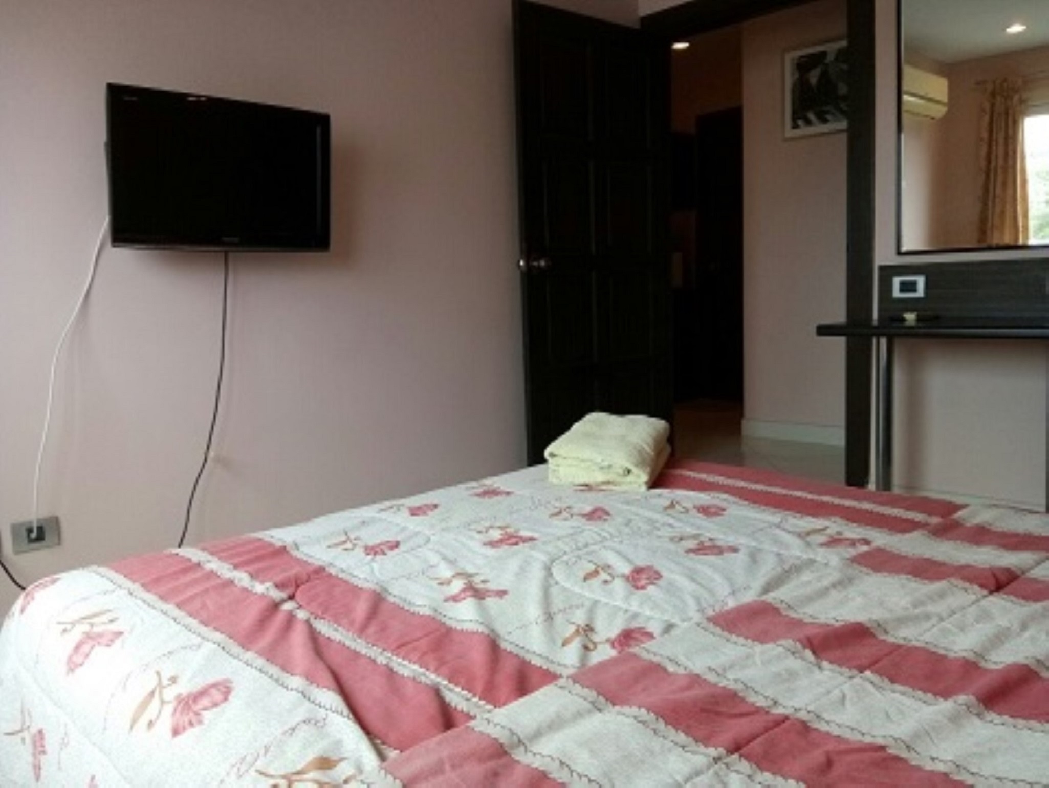 Park Lane/F3 1 BED · 1 BATH · 37 SQM · 1 BALCONY 8