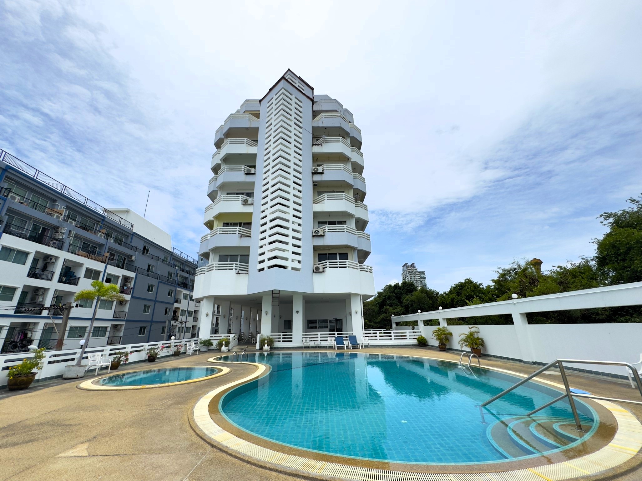 Pattaya Chain Condotel/F4 1 BED · 1 BATH · 53 SQ M · 2 BALCONIES · SEA VIEW 24