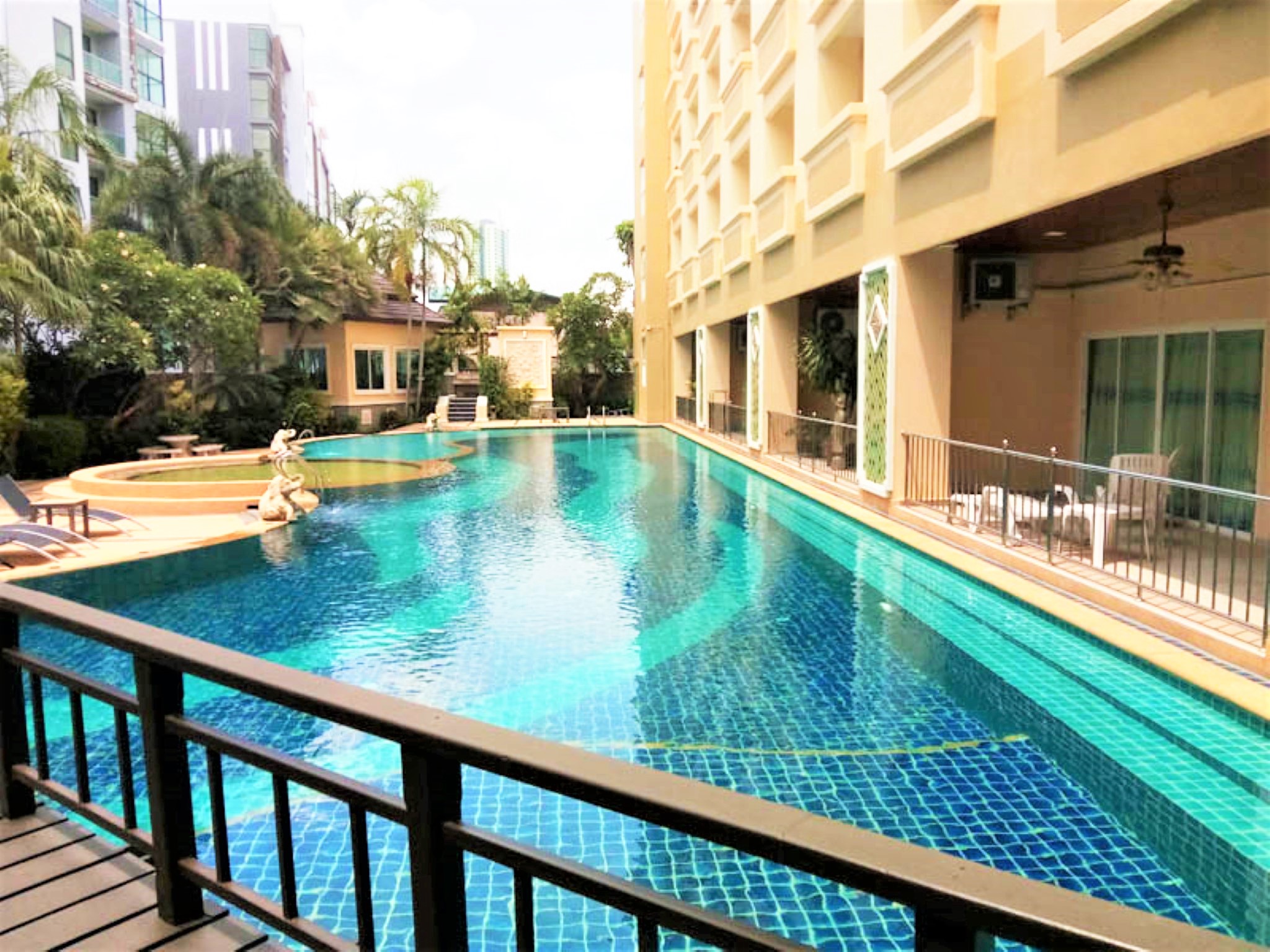The Residence/F5 1 BED · 2 BATH · 81 SQ M · 1 BALCONY 37
