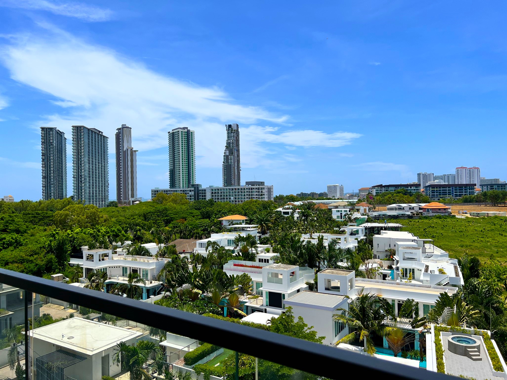 Laguna Beach Resort 3/F8 STUDIO · 1 BATH · 25 SQ M · 1 BALCONY 17