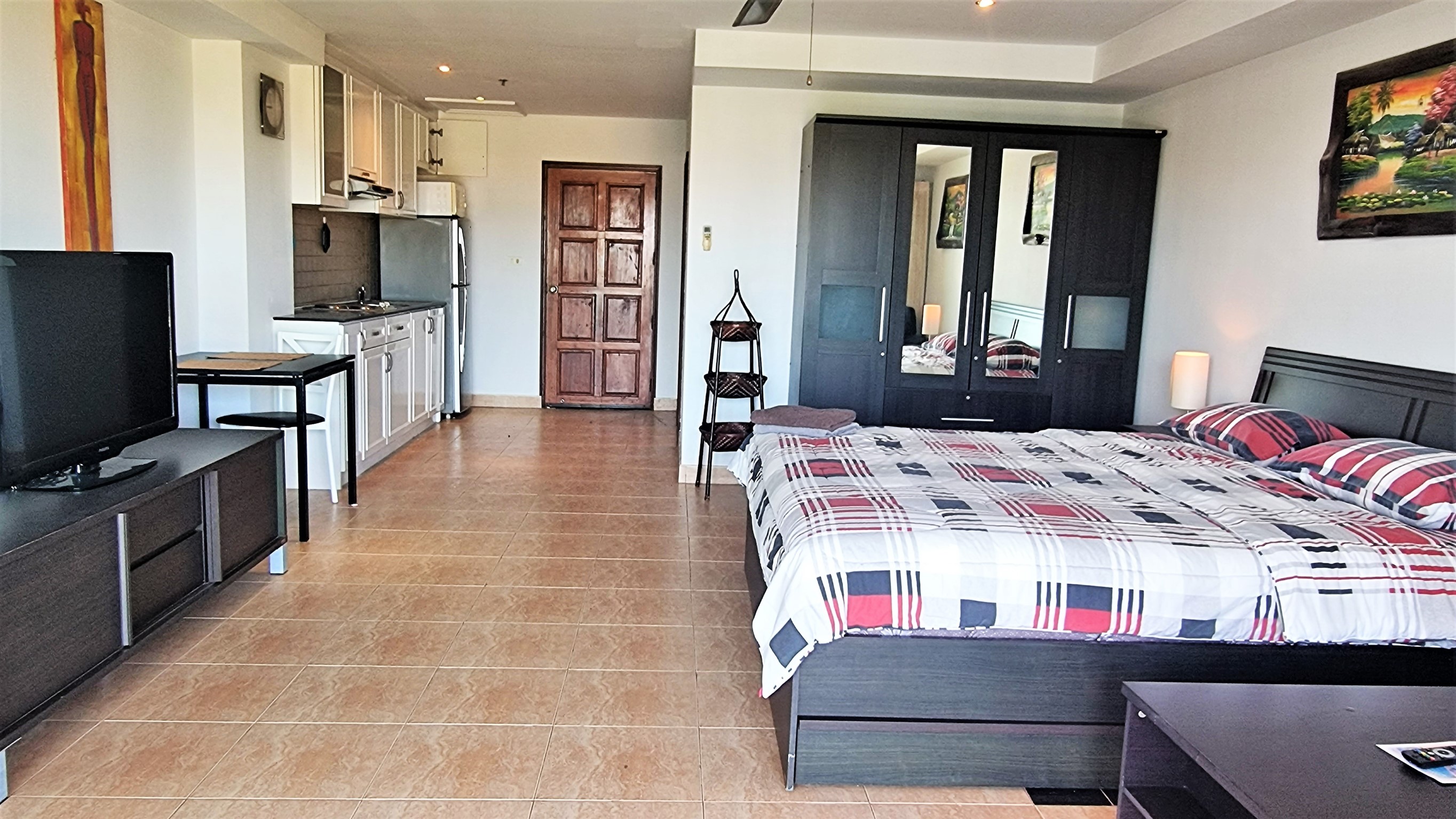 The Residence/F7 LARGE STUDIO · 1 BATH · 52 SQ M · BALCONY 18