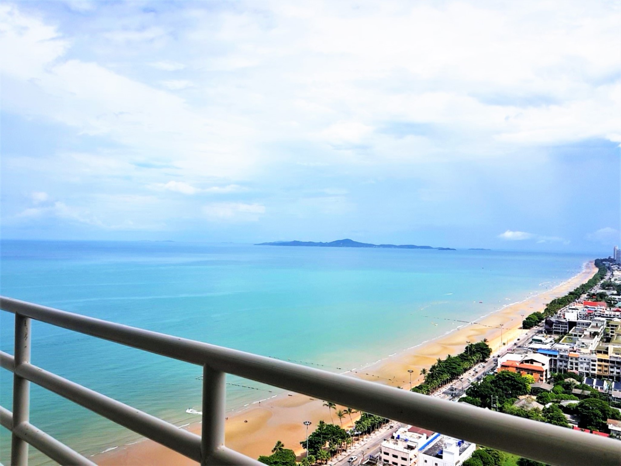 View Talay 8/F30 LARGE LUXURY STUDIO · 1 BATH · 48 SQ M · 1 BALCONY · FANTASTIC SEA VIEW 16